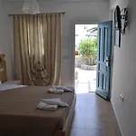 Petinaros Hotel 4*
