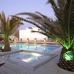 Petinaros Hotel 4*