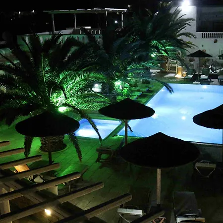 Petinaros מלון 4*