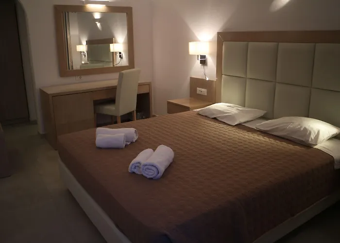 ペティナロス 4*