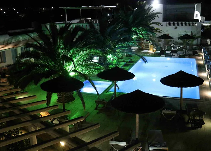 ペティナロス ホテル 4*