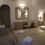 ペティナロス