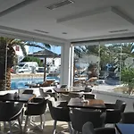 Petinaros Mykonos Town