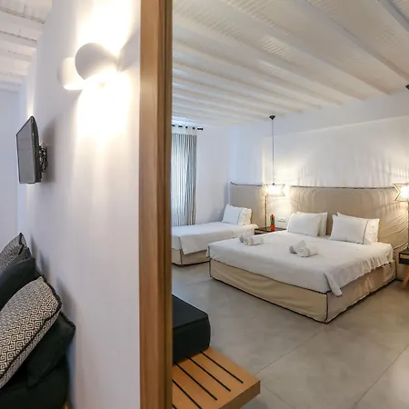 Ξενοδοχείο Petinaros 4*