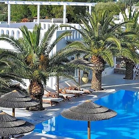 Ξενοδοχείο Petinaros 4*