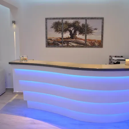 Petinaros Hotell