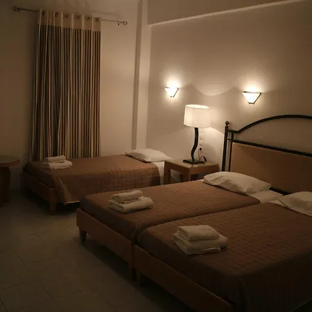 Отель Petinaros 4*