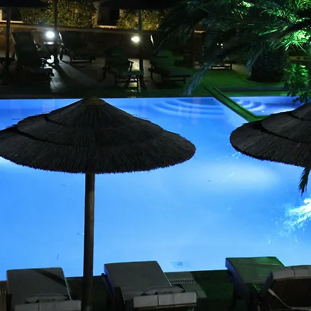 Отель Petinaros Mykonos Town