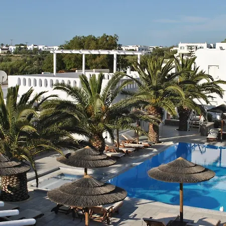 Отель Petinaros